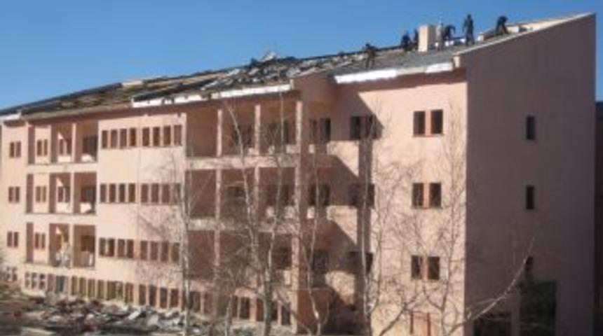 Z&uuml;beyde Hanım &Ccedil;ocuk Yuvası'nda Yıkım Başladı