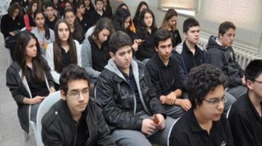 Lise &Ouml;ğrencilerine Avrupa Fırsatları Anlatıldı