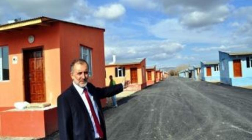 Erciş&rsquo;te K&ouml;m&uuml;rc&uuml;ler Sitesi Tamamlandı