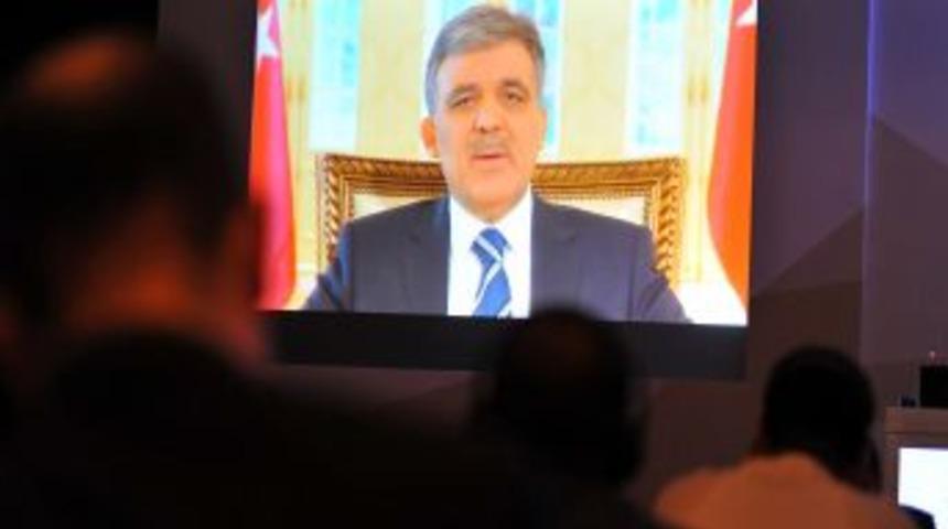 Cumhurbaşkanı G&uuml;l: T&uuml;rkiye Insanı Yardımda Y&uuml;kselen &Uuml;lke Konumunda