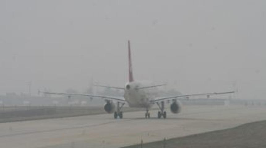 Konya&rsquo;da Hava Ulaşımına Sis Engeli
