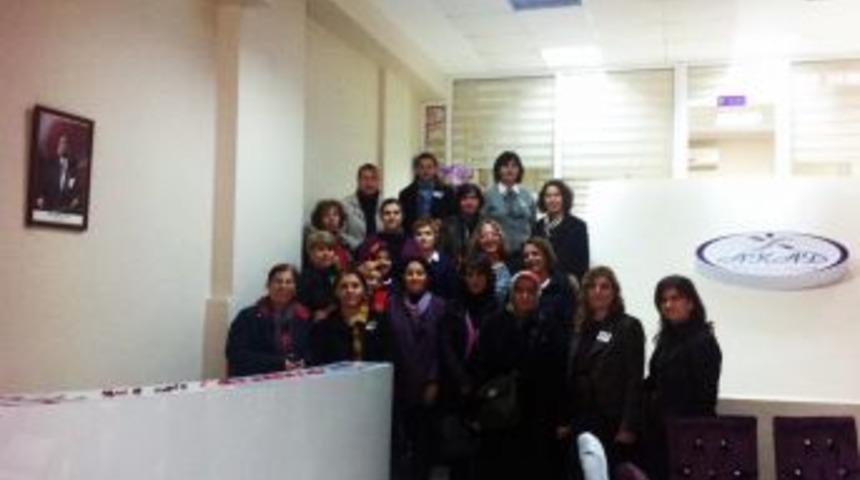 CHP&rsquo;li Kadınlardan Aktif Kadınlar Derneği&rsquo;ne Ziyaret