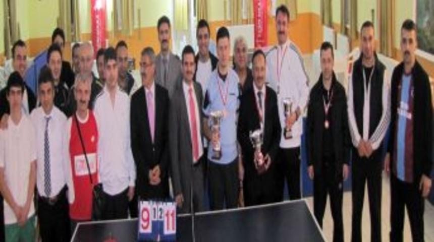&Ccedil;ağrı Koleji'nde Masa Tenisi Turnuvası