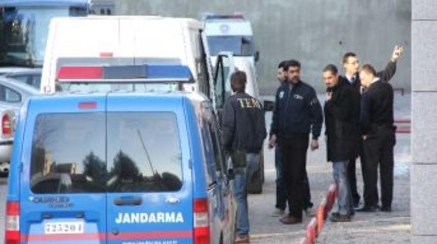 Iğdır&rsquo;da Kck&rsquo;dan G&ouml;zaltına Alınan Ş&uuml;pheliler Erzurum&rsquo;a Getirildi