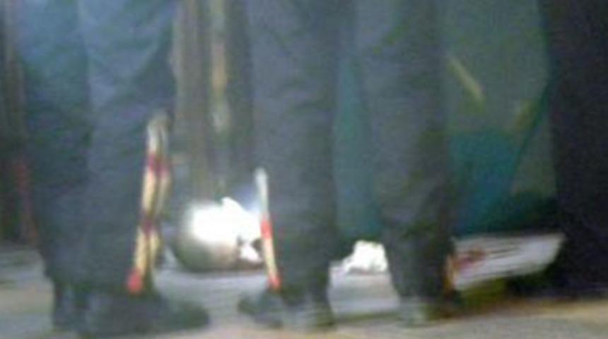 Ablasını tacizle su&ccedil;ladığı berberi &ouml;ld&uuml;rd&uuml;