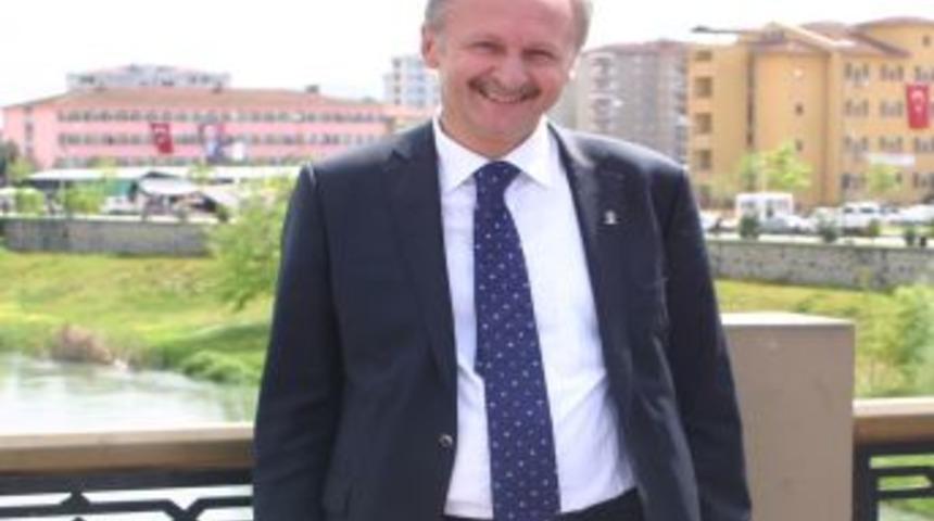 Kamuran &Ouml;zden, Sağlık Araştırmaları Genel M&uuml;d&uuml;r&uuml; Oldu