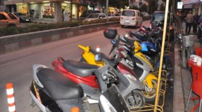 Uzun &Ccedil;arşıya Motorize Ara&ccedil; Giremeyecek