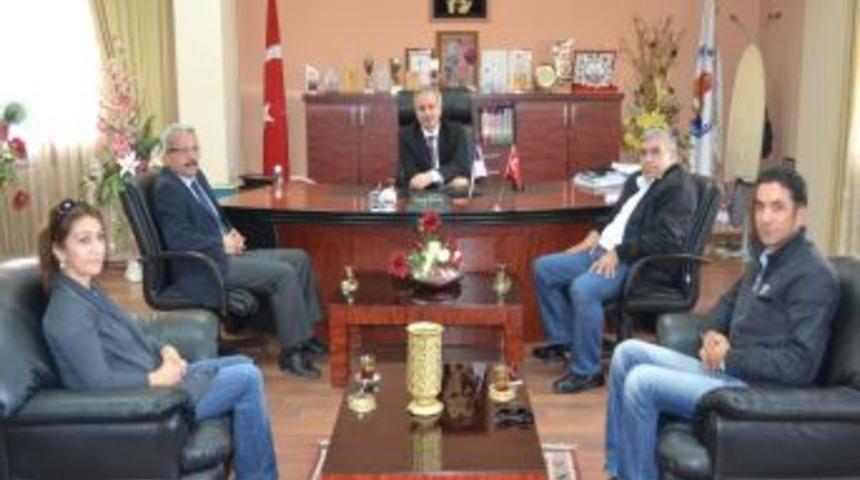 Kozan Barajı&rsquo;nda Kıyı Kenar &Ccedil;izgi &Ccedil;alışması