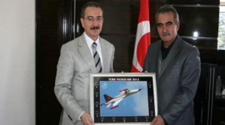 Çarşamba Belediyesi'nin Anıt Projesi, Şehit Babasını Duygulandırdı