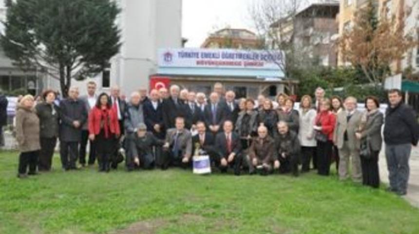 Emekli &ouml;ğretmenler derneği a&ccedil;ılışı yapıldı&hellip;