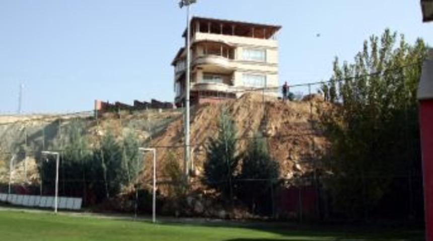 Gaziantepspor&rsquo;un Soyunma Odasından Yol Ge&ccedil;ecek