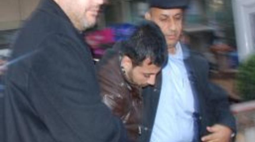 20 İlde &Ccedil;aldılar, &Ccedil;anakkale&rsquo;de Yakalandılar