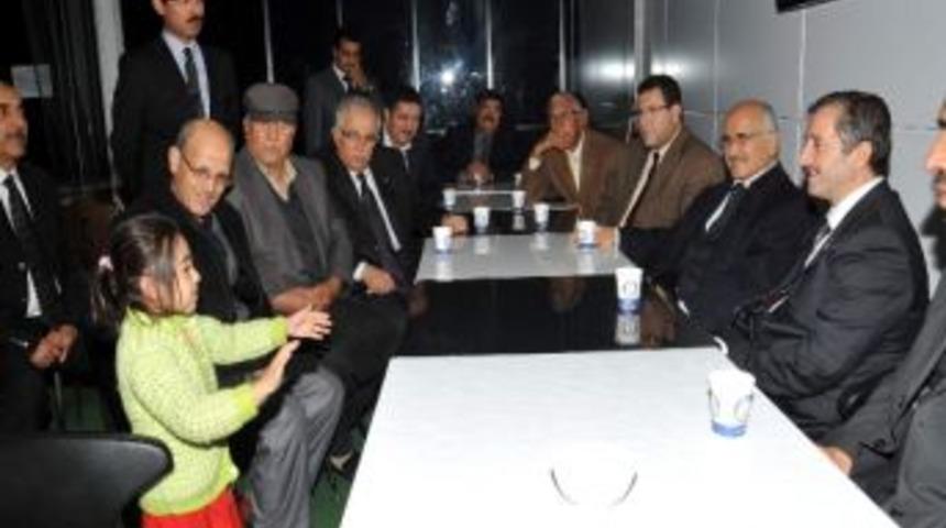 Eski Milletvekili Emmioğlu, Başkan Tahmazoğlu&rsquo;nu Tebrik Etti