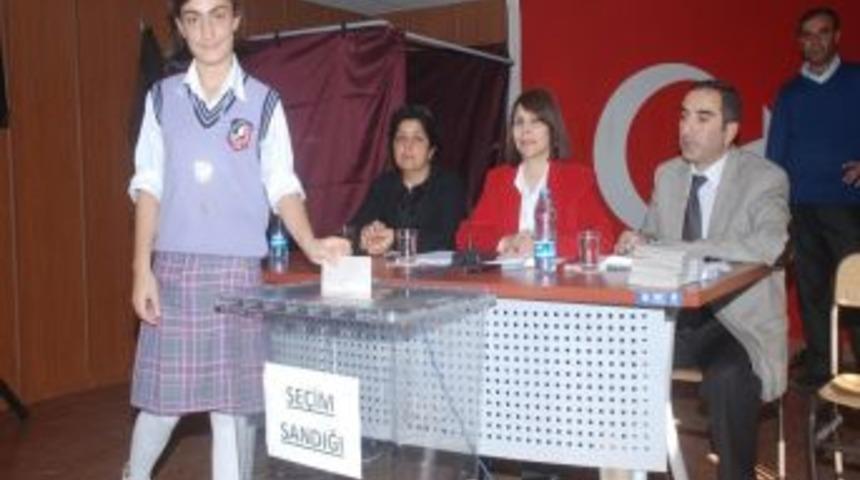 Batman&rsquo;da &Ouml;ğrenci Meclisi Merkez Se&ccedil;imi Yapıldı