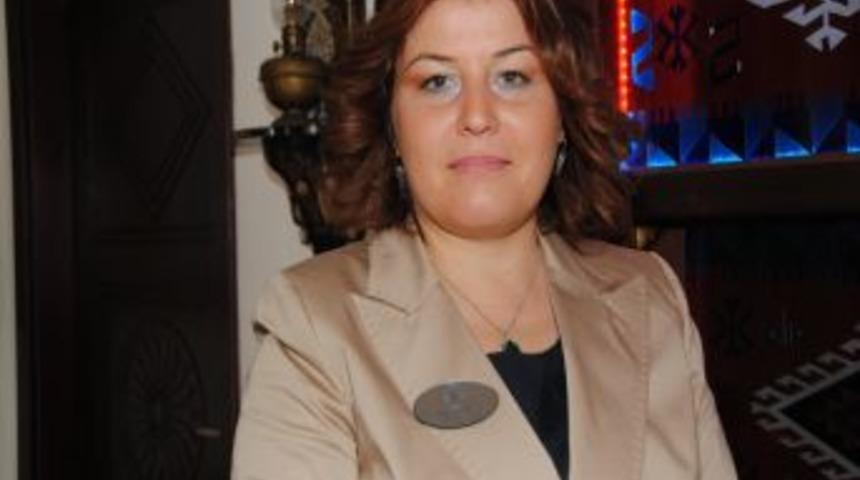 Halk K&uuml;t&uuml;phanesinde Kurtlanan Eşyalar Ila&ccedil;lanarak Kurtarılacak