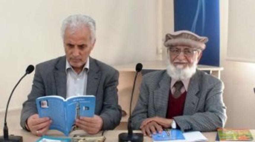 Pakistanlı Edebiyat&ccedil;ıların Ilk T&uuml;rk&ccedil;e Kitabı Tanıtıldı