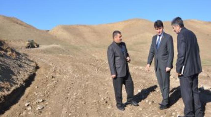 Korkut'ta K&ouml;y Yolları Kışa Hazır