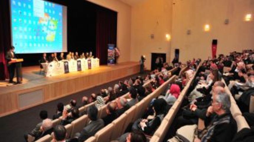 Beylikd&uuml;z&uuml; Belediyesi'nden &lsquo;Batmayan G&uuml;neş End&uuml;l&uuml;s&rsquo; Paneli