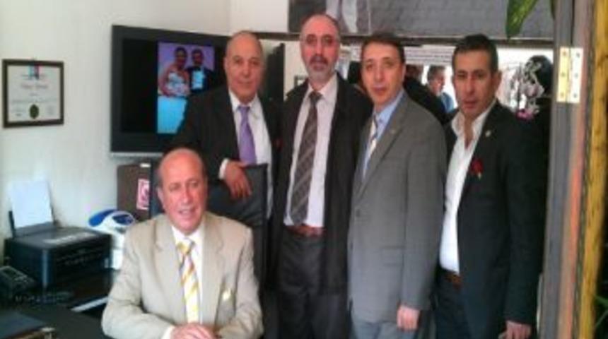 İnterflora &Ccedil;i&ccedil;ek&ccedil;iler Derneği Y&ouml;netimi, &Ouml;demişli &Uuml;yeleriyle Buluştu