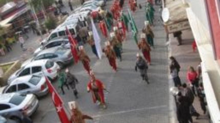 Muharip Gaziler Derneği &Ouml;demiş Şubesi'ne Mehterli A&ccedil;ılış