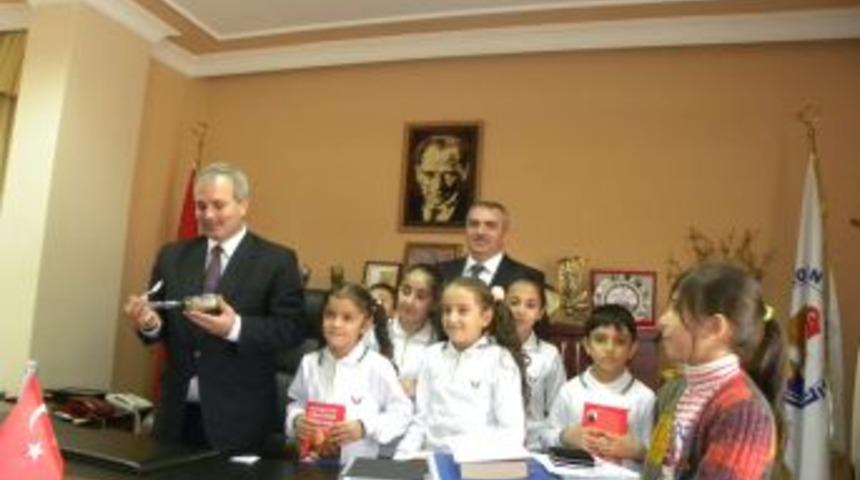 Bur&ccedil; Kozan&rsquo;da &lsquo;Aşure&rsquo; şenliği