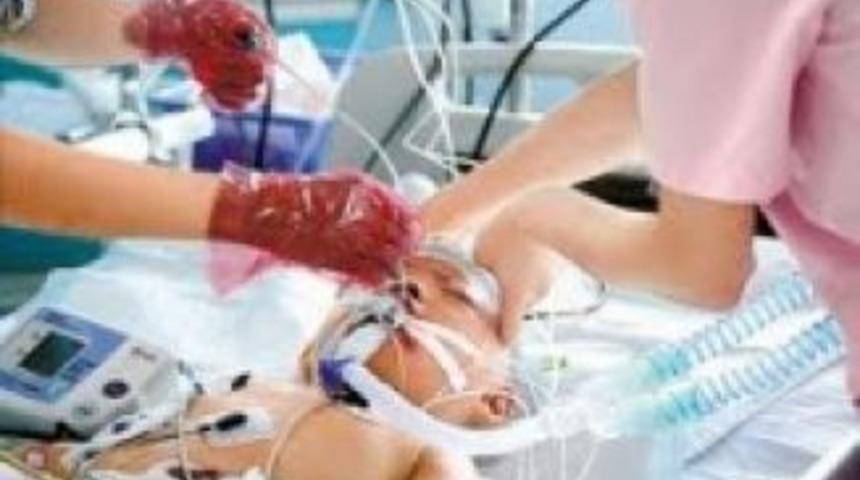 O &ccedil;ocuk dualarınızı bekliyor