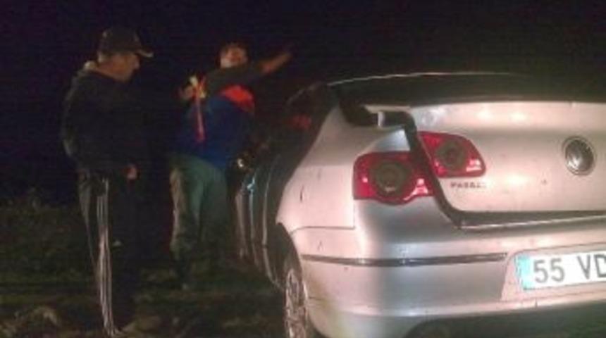 Dereye U&ccedil;an Otomobili İtfaiye Kurtardı