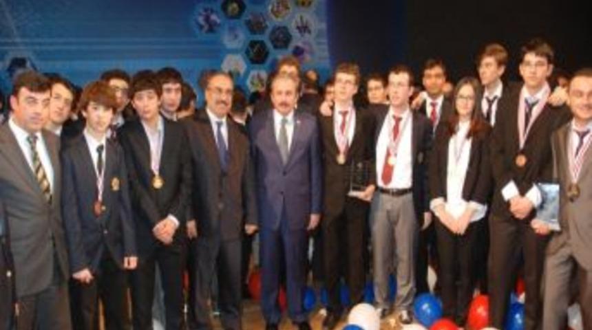 Bilim Olimpiyatları&rsquo;nda Yamanlar Zirvede