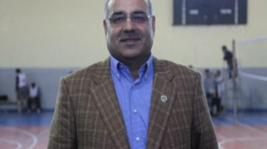 Ahlat'a Stadyum M&uuml;jdesi