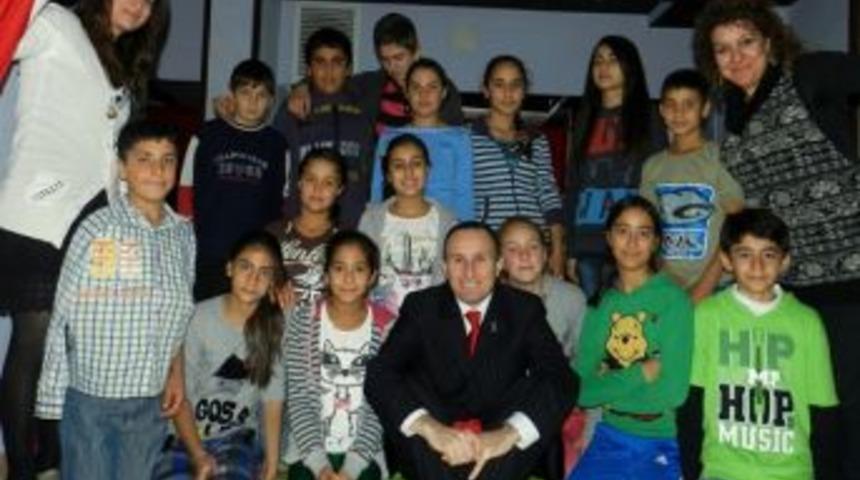 Kaymakam Kıcıroğlu&rsquo;ndan Drama &Ccedil;ocuklarına Ziyaret