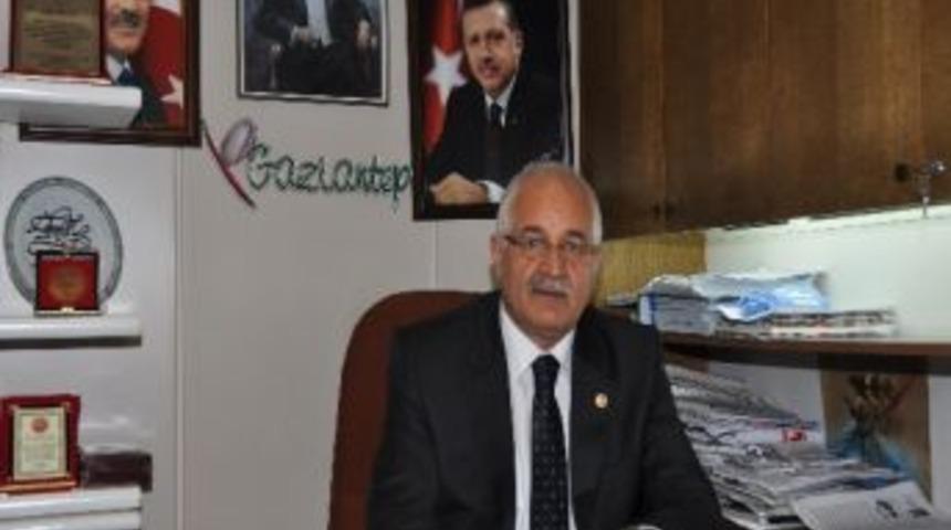 Gaziantep Milletvekili Erdoğan'a Kırgızistan'dan 'fahri Profes&ouml;rl&uuml;k' Unvanı