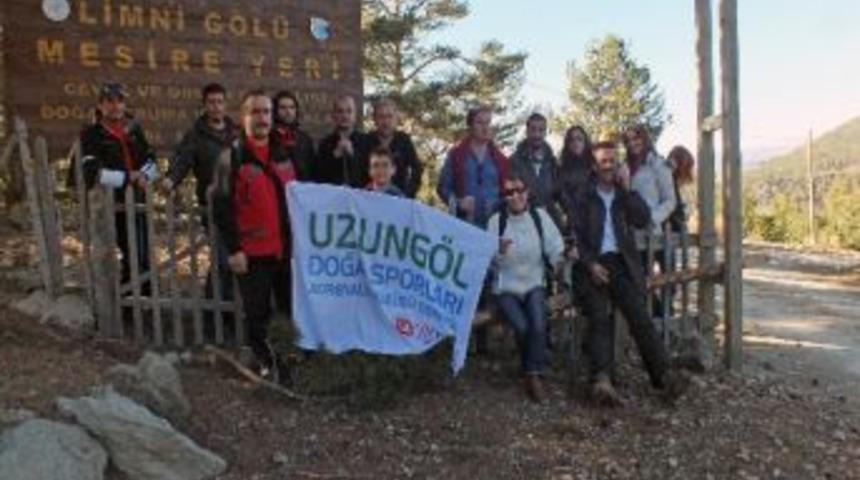 Uzung&ouml;l Doğa Sporları Kul&uuml;b&uuml; Limni&rsquo;ye Y&uuml;r&uuml;y&uuml;ş D&uuml;zenledi