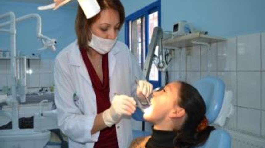 &Ccedil;ocuklarda Diş &Ccedil;&uuml;r&uuml;klerine Dikkat