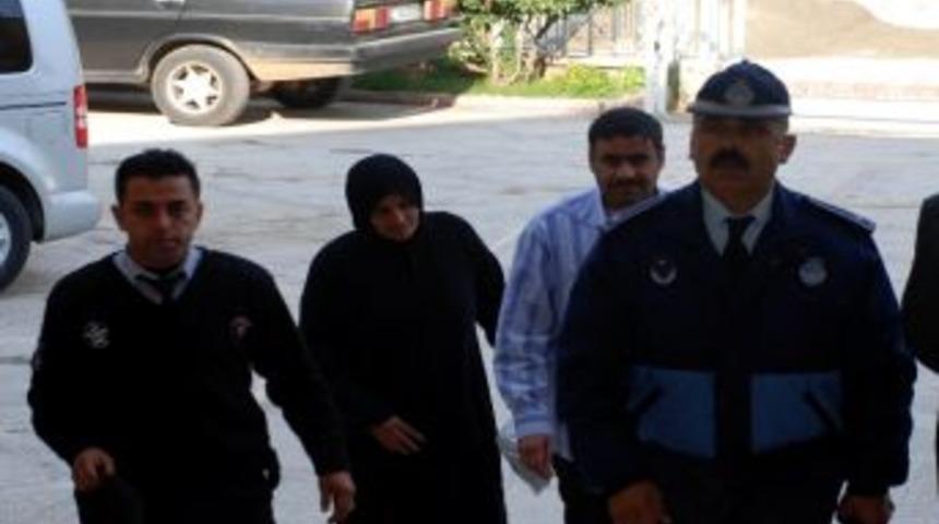 Suriyeli 2 Kardeş Dilenirken Yakalandı