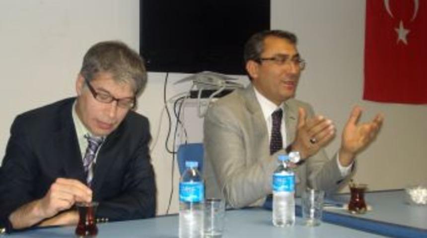 Şerefliko&ccedil;hisar Belediye Başkanı Altuğ &Uuml;niversitelilerin Sorunlarını Dinledi