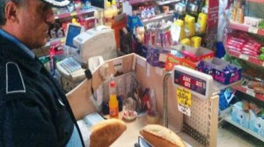 İzmit Zabıtası Ekmek Denetiminde