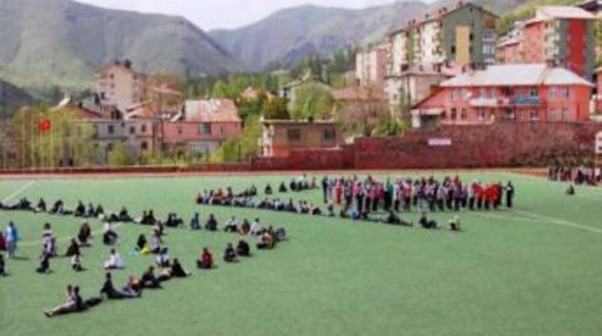 G&uuml;ven: Bitlis&rsquo;teki Stadyumdan Herkes Yararlanacak