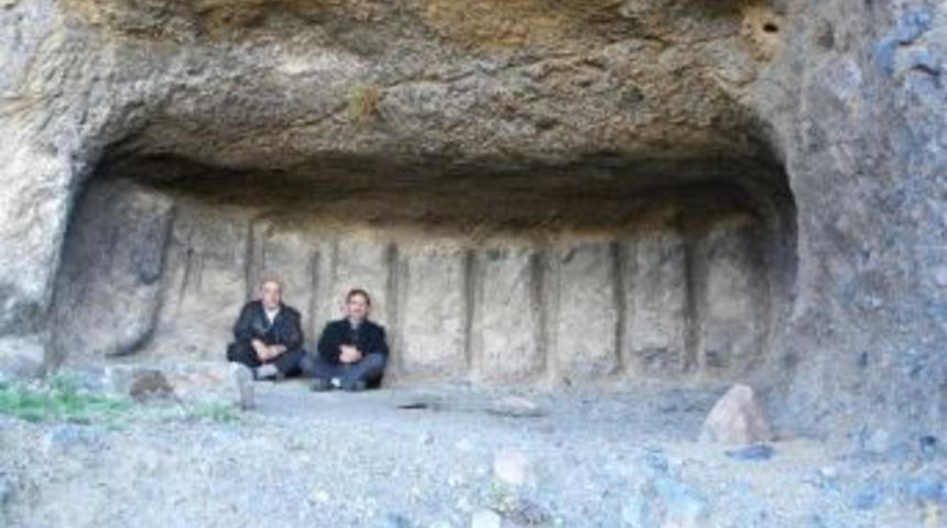 Asmalar Mağaraları İlgi Odağı Oldu