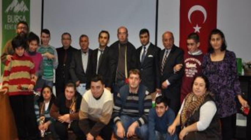 Engelliler &Ouml;ğretmenlerini Unutmadı