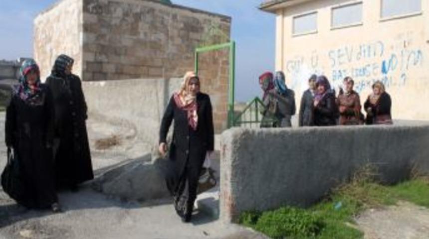 Birecik&rsquo;teki T&uuml;rbeler Sahip &Ccedil;ıkılmayı Bekliyor