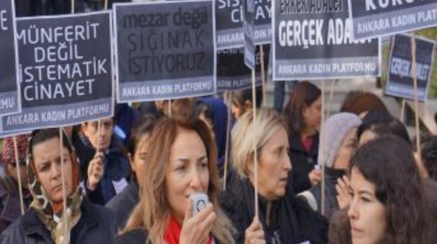 CHP Ve BDP&rsquo;li Vekiller Kadına Şiddeti Protesto Etti
