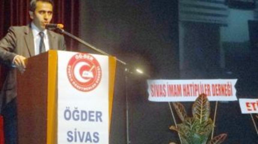 &Ouml;ğ-der&rsquo;den Konferans