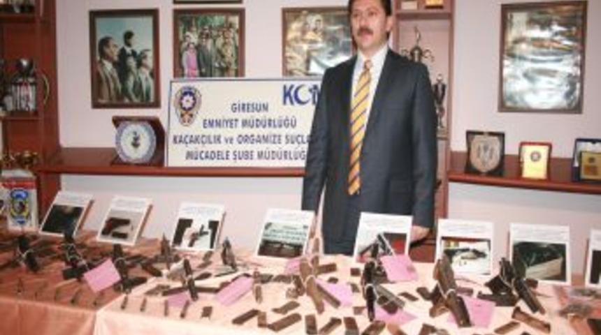 Giresun Emniyet M&uuml;d&uuml;rl&uuml;ğ&uuml;'nden Silah Ka&ccedil;ak&ccedil;ılarına Darbe
