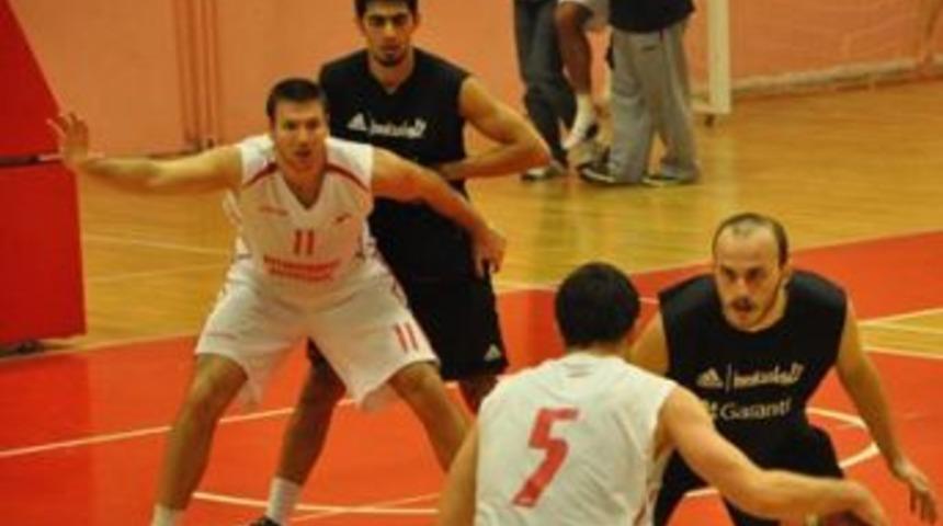B&uuml;y&uuml;k&ccedil;ekmece yine galip: 102-73