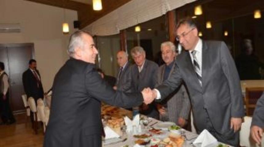 Başkan Zolan, Muhtarlarla B&uuml;y&uuml;kşehiri Anlattı