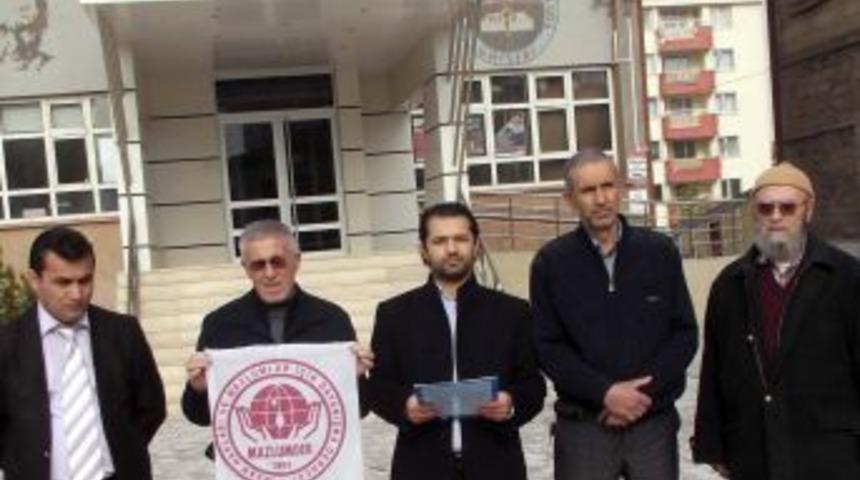 Mazlumder: Yeni Y&ouml;netmelikte Baş&ouml;rt&uuml;s&uuml; Yasağı Devam Ediyor