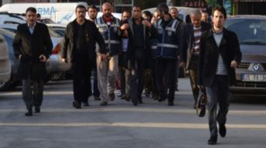 Emniyetten Hırsızlık Operasyonu: 8 G&ouml;zaltı