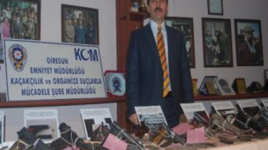 Giresun Emniyet M&uuml;d&uuml;r&uuml; Hikmet Bulak Silah Ka&ccedil;ak&ccedil;ılığı Hakkında A&ccedil;ıklamalarda Bulundu