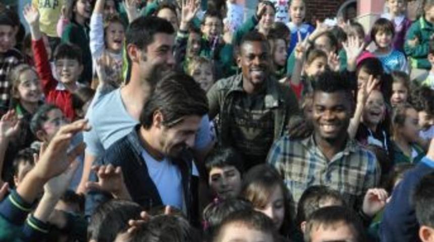 Bolusporlu Futbolcular Öğrencilerle Buluştu