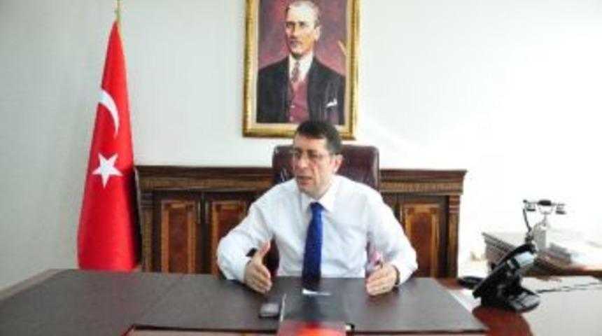 Paland&ouml;ken Kaymakamı Esmer: